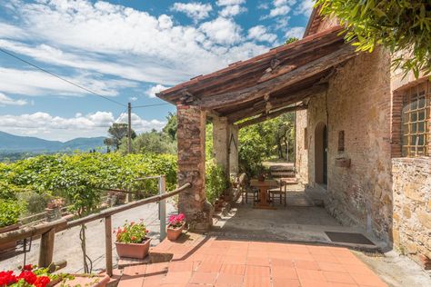 Pour yourself a glass of wine and join me on an excursion through a rustic Italian farmhouse. Rustic Italian Farmhouse, Italy Interior Design, Luxury Houses Kitchen, Italian Farm, Luxury Homes Exterior, Italian Farmhouse, Italy House, Luxury Houses Mansions, Moving To Italy