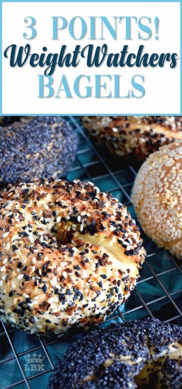 Weight Watchers Bagels, Bagel Recipe Easy, Everything Seasoning, Oatmeal Chocolate Chip Muffins, Bagel Recipe, Banana Oatmeal, Best Breakfast Recipes, 2 Ingredient, Chocolate Chip Muffins