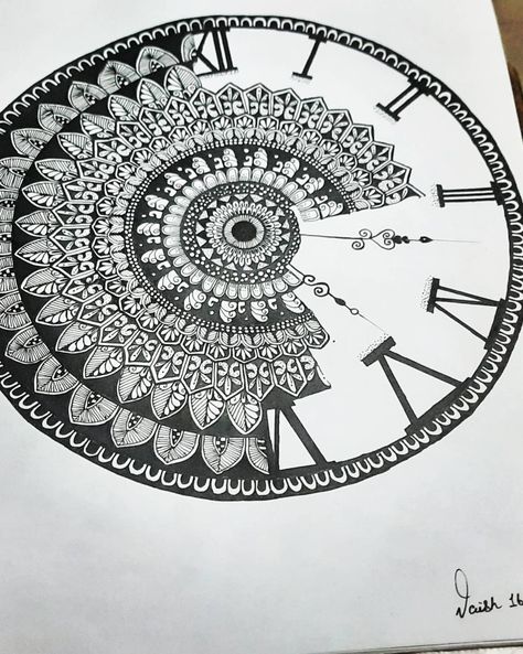 Mandala Art Advanced, New Year Mandala Art, Mandala Drawing Ideas Creative Beautiful, Unique Mandala Drawing, Creative Mandala Art, Clock Mandala, Mandala Clock, Mandala Doodle, Easy Mandala Drawing