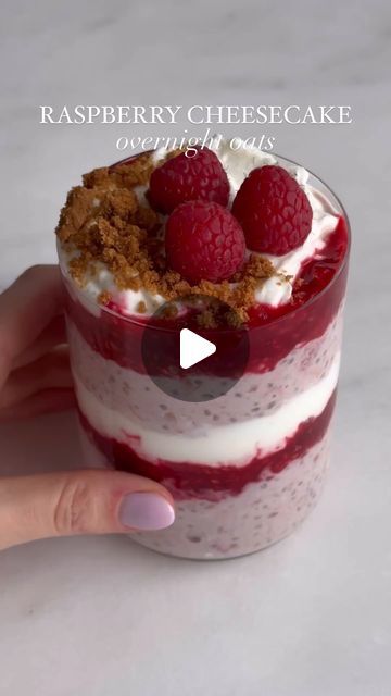 Delicious Healthier Food Recipes on Instagram: "Raspberry Cheesecake Overnight Oats!🥰💖  By @choosingchia   Check out the link in the description for tasty recipes for weight loss & best selling products  Drop a comment and Dm with the word EAT to receive your free weight loss eBook 🔥  Follow for more ways to cook healthy tasty weight loss food!  @eatslimavenue   Raise your hand if you love raspberry cheesecake. Now raise your other hand if you love overnight oats. If your hands are up this is the perfect breakfast for you! It tastes like raspberry cheesecake but is packed with protein, fibre and whole grains for a filling and nourishing breakfast. Recipe is below! Share with a friend who would love this.  RASPBERRY CHEESECAKE OVERNIGHT OATS  Ingredients:  * 3/4 cup almond milk * 1 tbsp Cheesecake Overnight Oats, Nourishing Breakfast, Dairy Free Cream Cheese, Dairy Free Cream, Cook Healthy, Healthier Food, Whole Grains, Raspberry Cheesecake, Free Weight