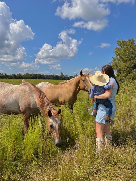 Mommy and me phptoshoot, horses, vsco, pinterest aesthetic, nature, 1st birthday picture ideas instagram Western Mom Aesthetic, Mommy Life Aesthetic, Photoshoot Ideas Mom And Son, 1st Birthday Picture Ideas, Birthday Picture Ideas Instagram, Birthday Picture Ideas, Western Photoshoot Ideas, Western Photoshoot, Pictures With Horses