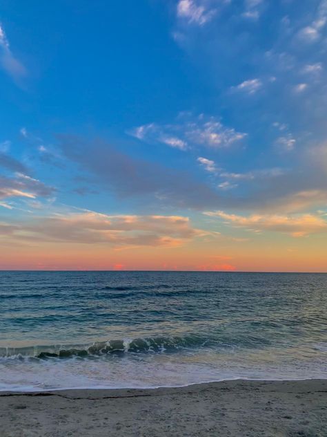 North Carolina Aesthetic Beach, Outerbanks North Carolina Aesthetic, Outer Banks North Carolina Aesthetic, Raleigh North Carolina Aesthetic, Wilmington North Carolina Aesthetic, North Carolina Aesthetic, North Carolina Sunset, South Carolina Aesthetic, North Carolina Summer