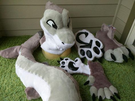 Fleece Fursuit Head, Fleece Fursuit, Snake Fursuit, Shark Fursuit, Fursuits Ideas, Fursuit Inspiration, Fursona Ideas, Fursuit Ideas, Fur Suits