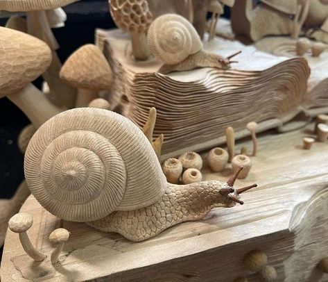 By Akhiko Kojima Foam Carving, Snail Art, Woodworking Business, Toy Sculpture, Pottery Handbuilding, Awesome Videos, Wood Wallpaper, Ceramics Pottery Art, Walk In The Park