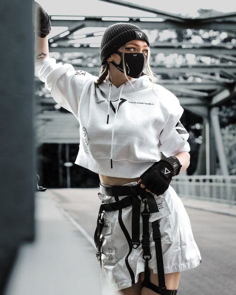 Freshen up in White agent @tixteafox . . . #fabricoftheuniverse #techwear #streetwear #cyberpunk #futureculture #fyp #fypシ Cyberpunk Girl Outfit, Light Techwear, White Techwear Outerwear For Streetwear, White Techwear Windbreaker For Streetwear, Fabric Of The Universe Techwear, Cosplay Techwear Hoodie, Tech Wear Women, Cyberpunk Outfit Women, White Techwear