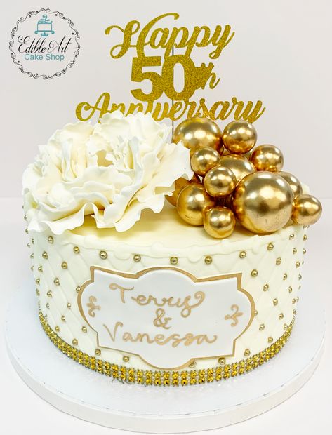 Golden Anniversary Cake, 50th Anniversary Cakes, Happy 50th Anniversary, Golden Anniversary, Anniversary Cake, Edible Art, Cake Shop, Cake Art, 50th Anniversary