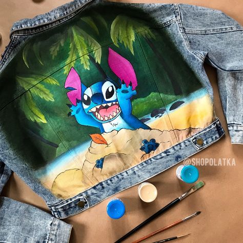 Denim jacket with hand painted art Stitch Denim Jacket And Jeans, Custom Denim Jacket, Jeans Ideas, Diy Denim, Custom Denim, Denim Diy, Custom Jacket, Hand Painting Art, Jean Jackets