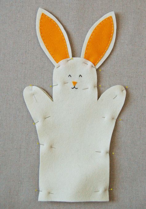 Rabbit Hand Puppet, Bee Knitting, Glove Puppets, Rabbit Crafts, Puppets Diy, Purl Bee, Felt Finger Puppets, Embroidery Crafts, Sock Puppets