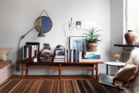 Lovely Library Nooks for Your Decorating Inspiration Interior Design Per La Casa, Scandinavian Home, Decor Minimalist, Small Living, 인테리어 디자인, Home Fashion, Decor Interior Design, Interior Spaces, Home Is Where