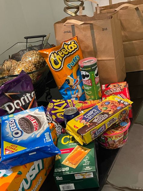 Snack Stash, Junk Food Snacks Chips, Sleepover Snacks To Buy, Junk Food Snacks Candy, Big Bag Of Takis, Junk Food Aesthics, Snack Pictures, Freakshakes Recipe, Hello Kitty Birthday Theme