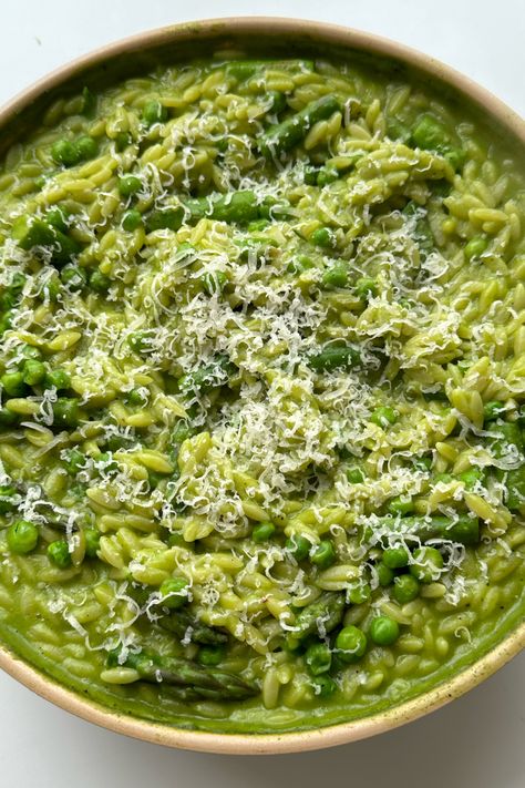 Orzo With Peas, Vegan Asparagus Recipes, Asparagus Pasta Recipes, Pasta With Peas, Pea Pesto, Orzo Recipes, Asparagus Pasta, Easy Pasta Dishes, Salmon And Rice