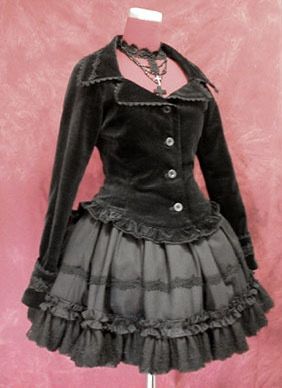 Gothiccore Outfit, Gothic Fashion Winter, Goth Cute Outfits, Doll Clothing, Aristocrat Fashion, Gothic Clothing, Doll Outfits Aesthetic, Victorian Outfit, Oc Inspiration