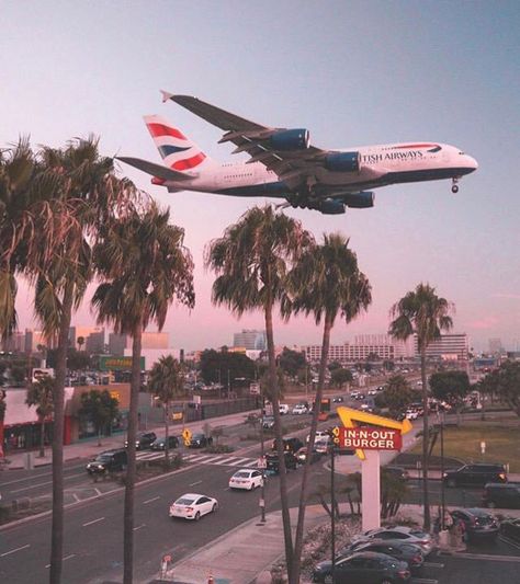 Flight Take Off, Los Angeles International Airport, Croatia Travel, Las Vegas Hotels, Photo B, Beautiful Landscape Wallpaper, British Airways, Aircraft Design, Cabin Crew