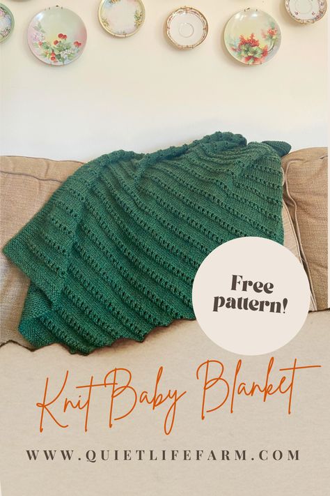 FREE Knitting pattern for a knitted baby blanket! This pattern is so easy -- once you knit a few rows, you'll have the pattern memorized, making this the perfect "travel knitting" project! Cable Knit Baby Blanket, Baby Blanket Knitting Pattern Easy, Easy Blanket Knitting Patterns, Easy Knit Blanket, Knitting Projects Blanket, Small Baby Blankets, Easy Knit Baby Blanket, Knit Baby Blanket Pattern Free, Knitted Blanket Squares