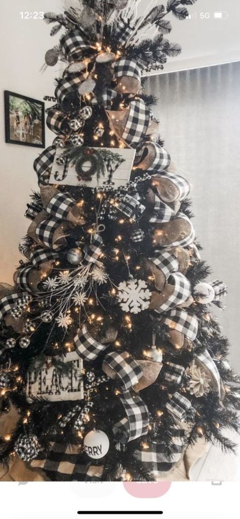 Black Andwhite Christmas Tree, Black And Rustic Christmas Tree, Plaid Black And White Christmas Tree, Black And White Plaid Ribbon Christmas Tree, Christmas Tree Inspiration Black And White, Black And White Tree Theme, White And Black Plaid Christmas Tree, Black And White Buffalo Check And Burlap Christmas Tree, Xmas Tree Black And White