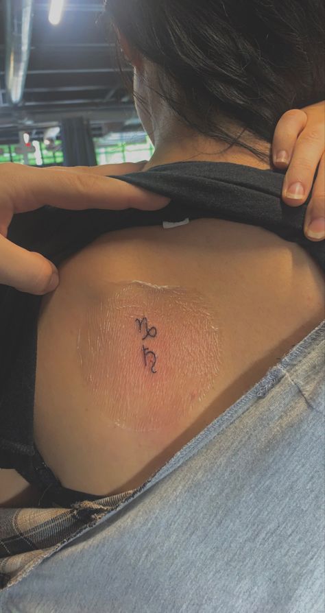 tattoo ideas Saturn Symbol Tattoo, Tattoo Ideas Capricorn, Small Saturn Tattoo, Capricorn Symbol Tattoos, Capricorn Minimalist Tattoo, Saturn Tattoo Minimalist, Capricorn Tattoo Ideas, Capricorn Tattoo For Women, Saturn Symbol