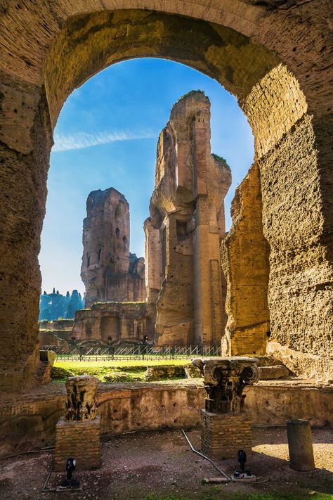 Baths Of Caracalla Rome, Roman Baths In Rome, Rim Italy, Caracalla Baths, Rome Ruins, Prehistoric Architecture, Baths Of Caracalla, Colosseum Rome, Time Photography