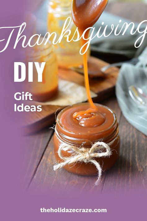 Are you thankful for your friends, family, neighbors, and or classmates? Then you want to show them how much they mean to you with our fun and easy Thanksgiving DIY gift ideas. Take a look and see what ideas you love. Neighbor Thanksgiving Gift Ideas, Small Thanksgiving Gifts For Coworkers, Gifts For Thanksgiving Guests, Edible Thanksgiving Favors, Thanksgiving Take Home Gifts, Thanksgiving Gifts For Guests, Table Favors For Thanksgiving, Friendsgiving Goodie Bag Ideas, Thank You Food Gifts