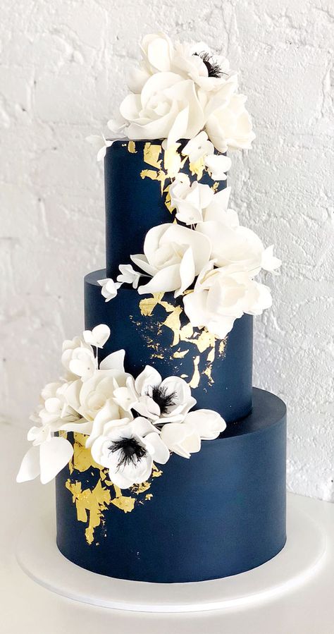 navy blue wedding cake, wedding cake , wedding cake design, dark blue wedding cake ,blue and gold wedding cake #wedidngcake #cakedesigns #blue Wedding Cake Designs 4 Tier, Navy And Gold Wedding Cake, Dark Blue Wedding Cake, Quinceañera Cakes, Navy Blue Wedding Cakes, White And Gold Wedding Cake, Wedding Cake Navy, Navy Blue And Gold Wedding, Elaborate Cakes