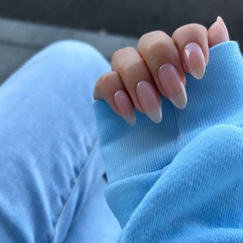 How to Get Hailey Bieber’s Iridescent Manicure - College Fashionista Bare My Soul, Opi Nail Polish Colors, Opi Nail Colors, Glazed Donut, Popular Nail Designs, Chrome Powder, Body Hair Removal, Lip Hair, Popular Nails