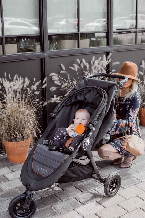 Houston Lifestyle, Traveling Essentials, Best Baby Strollers, Jogger Stroller, Stroller Reviews, Casual Outfits For Moms, City Lifestyle, Unique Baby Names, Baby Jogger