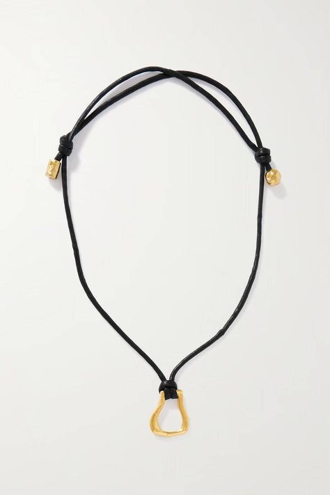 The 90s Cord Pendant Necklace Is Back—24 of the Best Around | Who What Wear UK Rosh Mahtani, Leather Necklace Women, Wanderlust Necklace, Leather Cord Jewelry, Cord Necklaces, Net Sustain, Black Japanese, Large Stud Earrings, Black Cord Necklace