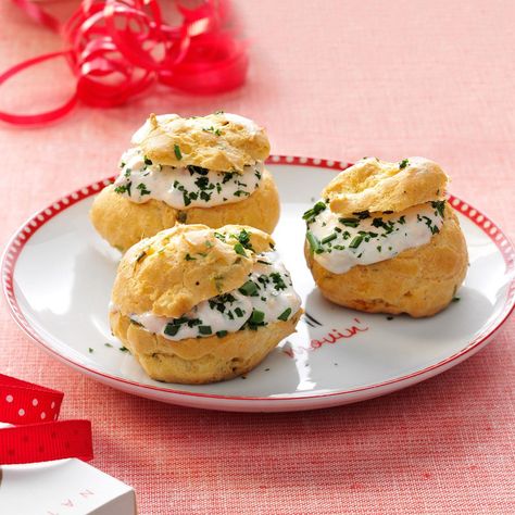 Savory Cream Puffs Appetizers, Savory Cream Puffs Filling, Savoury Cream Puffs, Savory Cream Puffs, Savory Puffs, Crab Puffs, Cream Puffs Recipe, Cream Cheese Puffs, Cream Puff Filling