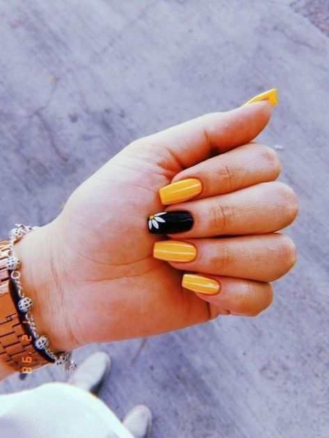 Recipies Few Ingredients Dinner, Black Yellow Nails, Yellow Gel Nails, Wedding Acrylic Nails, Yellow Nail Art, Unghie Sfumate, Wedding Acrylic, French Pedicure, Coffin Nails Matte