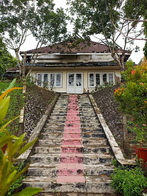 Lombok Friendly - Hotel Suranadi: Taman Surga yang... Lombok, Hotel