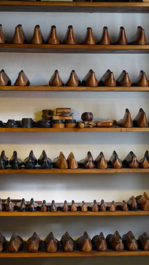 Folklore Museum, shoemaker's workshop - © Sabrina Ide - 2013 Shoemaker Workshop, Shoe Rack, Tools, Leather