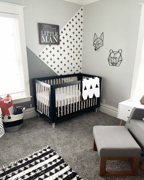 Black Crib Nursery Ideas, Lolly Crib, Small Nursery Design, Babyletto Lolly, Monochrome Nursery Decor, Modern Nursery Design, Monochrome Bedroom, Crib Nursery, Baby Nursery Inspiration