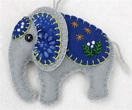 Felt Elephant, Elephant Christmas, Baby Mobil, Elephant Ornament, Felt Christmas Decorations, Felt Embroidery, Felt Patterns, Felt Decorations, Felt Christmas Ornaments