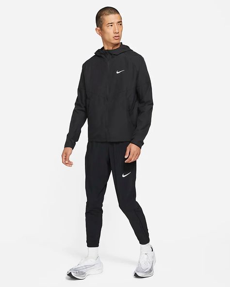 Nike Repel Miler Men's Running Jacket. Nike IN Nike Functional Running Outerwear, Nike Outdoor Sportswear Windbreaker, Nike Functional Black Windbreaker, Nike Black Sports Outerwear, Nike Moisture-wicking Outerwear For Running, Running Jacket, Man Running, Nike Jacket, Puma Jacket