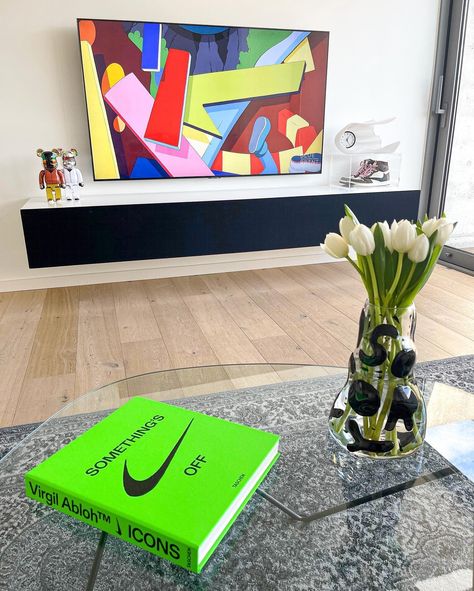 Hypebeast Coffee Table, Kaws Room, Hype Room, Bachelor Pad Apartment, Kaws Bearbrick, Home Is A Feeling, Tv Stand Ideas, Best Man Caves, Lofi Beats