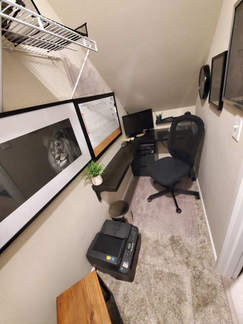 Office In Closet Under Stairs, Office Under Stairs Closet, Under Staircase Office Ideas, Stairway Office Space, Cupboard Under Stairs Office, Under Stairs Closet Office Ideas, Walkin Closet Office Ideas, Tiny Home Office Closet, Closet Office Ideas Small Walk In Diy