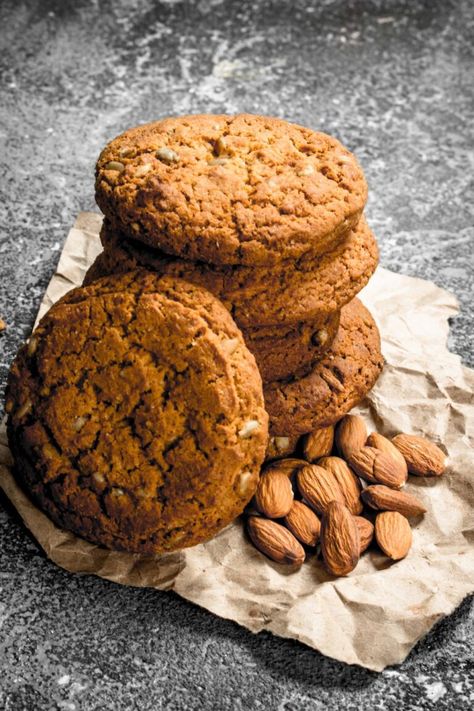 Nigella Almond Biscuits Recipe | British Chefs Table British Cookies, Chocolate Icing Recipes, Almond Flour Biscuits, Nigella Lawson Recipes, Almond Biscuits, Almond Shortbread Cookies, Homemade Biscuits Recipe, Almond Meal Cookies, British Desserts