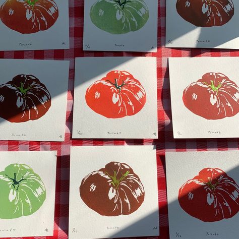 Simple Linocut, Linoleum Block Printing, Linoleum Print, Lino Art, Linoleum Block, Heirloom Tomato, Print Inspiration, Screenprinting, Fruit Art