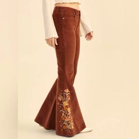 Altar’d State Rust Corduroy Jeans. Beautiful Detailed Embroidery Design On Flared Bell Bottoms. Size On T By E Tag Is 24 But Measures 14 Inches Across For Waist. Waist To Floor Is 42” And The Inseam Is 33”. 98% Cotton And 2%Spandex. Embroidered Bell Bottoms, Brown Bell Bottoms, Bellbottom Pants, 70s Pants, Flair Pants, Summer Dress Trends, Bell Jeans, Strapless Denim Dress, 1970s Clothing