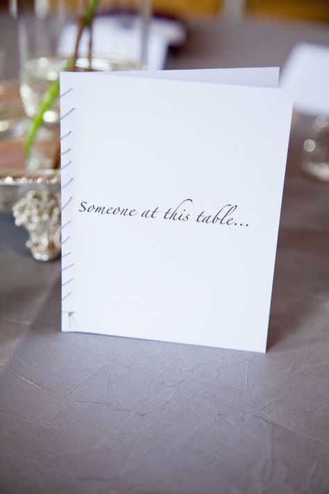 Wedding Table Icebreakers, Wedding Quiz For Guests, Wedding Icebreakers, Wedding Guest Table Centerpieces, Dinner Table Games, Wedding Entertainment Ideas, Wedding Table Games, Wedding Reception Entertainment, Guest Entertainment