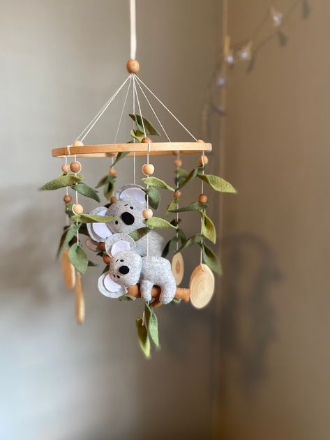 Koala Baby Mobile Sloth Mobile Australia Animals Hanging - Etsy Australia Koala Themed Nursery, Kangaroo Nursery, Homemade Mobile, Koala Bear Baby, Australian Animal Nursery, Dog Nursery Decor, Australian Nursery, Koala Nursery, Kangaroo Baby