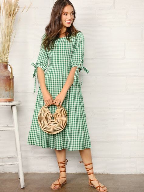 Shein Dress, Gingham Dress, Mode Vintage, Outfits Winter, Dress Plus Size, Kurti Designs, Fit And Flare Dress, Fit Flare Dress, Skater Dress