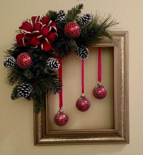 150+ Last Minute Christmas Decor Ideas You'll Love To Do For Your Home - Hike n Dip Picture Frame Wreath, Budget Christmas, Christmas Decorations Wreaths, Easy Christmas Decorations, Wreath Decoration, Christmas Frames, Christmas Decor Ideas, Christmas Floral, Christmas Wreaths Diy