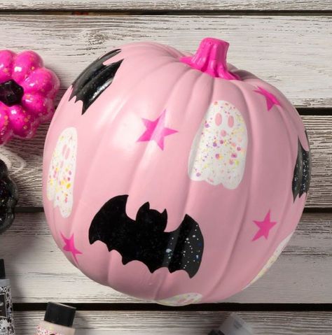 Paint And Carve Pumpkin Ideas Easy, Ideas On Painting Pumpkins, Stuff To Paint On A Pumpkin, Cute Pumpkin Painting Designs, Coquette Pumpkins Painting, Painting And Carving Pumpkin Ideas, Painting Pumping Ideas, Painting Pumpkin Inspiration, Bats Pumpkin Painting