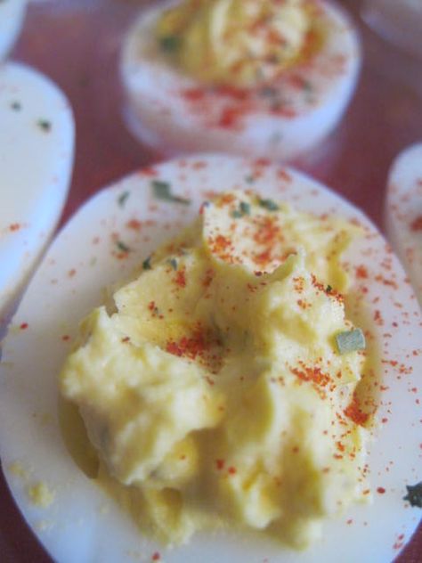 make Simple Deviled Eggs, Easy Deviled Eggs, Deviled Egg Recipe, Deviled Eggs Recipe Easy, Desserts With Chocolate Chips, Deviled Eggs Easy, Egg Recipe, Deviled Eggs Recipe, Incredible Edibles