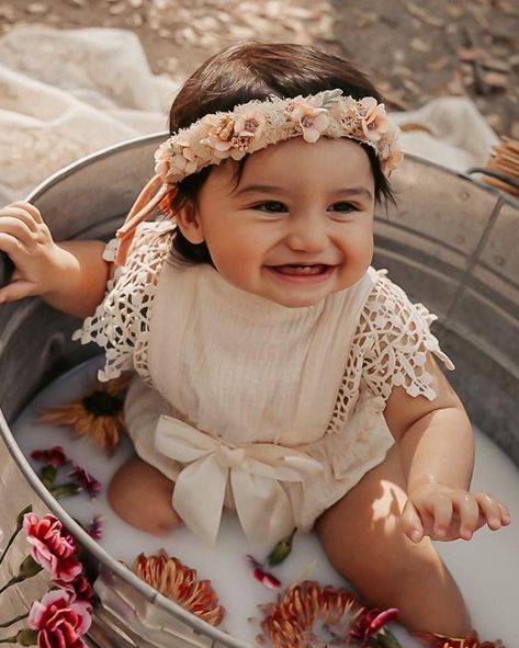 Never Fully Dressed, Matching Mom, Instagram Baby, Spring Photography, Mesa Az, Linen Material, Kids Pictures, How To Make Bows, Lace Sleeves