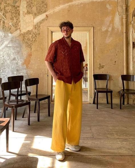 Mexican Summer Outfits Men, Formalwear Aesthetic Men, Yellow Dress Pants Outfit, Paris Men’s Fashion, Cute Summer Travel Outfits, Yellow Outfit Men, Birthday Outfit Men, Androgynous Formal Wear, Summer Fashion Europe