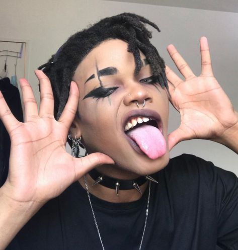 Edward 💀 on Instagram: “Makeup Inspo @xowiejones • • • • • #aesthetic #TikTok #grunge #animeboy #explorepage #grungeaesthetic #vampboy #makeup #vampireaesthetic…” Male Cosplay Makeup, Eboy Makeup, Tiktok Grunge, People Reference, Models To Draw, Male Makeup, Aesthetic Tiktok, Goth Makeup, Male Cosplay