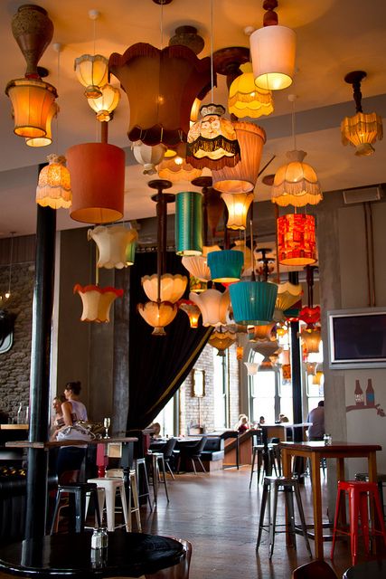 Upside down hanging lamps at Mac's Northern Steamship Brewbar Luminaria Diy, Diy Lampe, Deco Originale, Deco Luminaire, Hanging Lamps, Vintage Lamp, Diy Hanging, The Ceiling, Cafe Interior