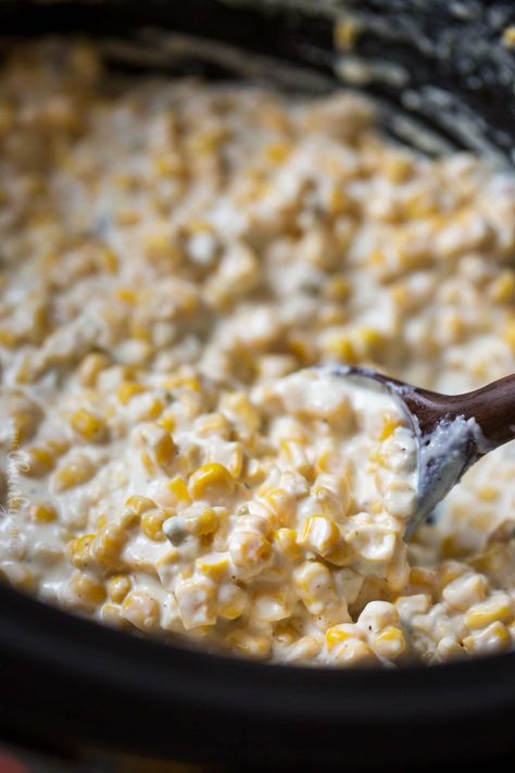 Cream Corn Recipe Crock Pot, Creamy Corn Dip, Slow Cooker Creamed Corn, Hot Corn Dip, Creamed Corn Recipes, Crock Pot Dips, Hot Corn, Southern Plate, Corn Dip