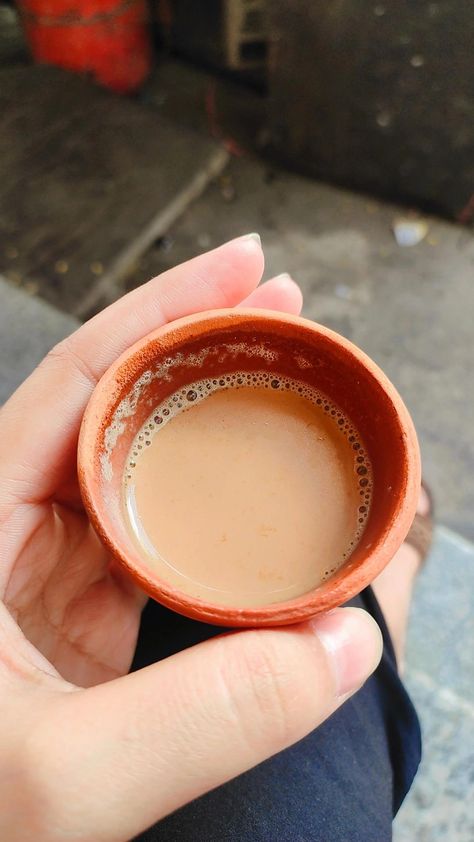 Chai Snap, Subway Food, Chai Lover, Party Night Club Aesthetic, Insta Dp, Chai Recipe, Tough Girl Quotes, Social Life Hacks, Club Aesthetic